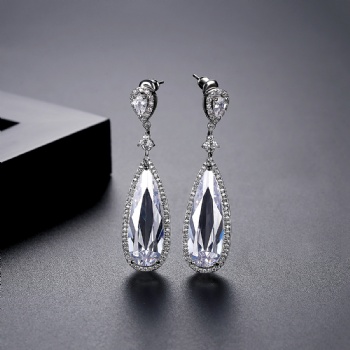 Cubic Zircon Earrings E1173