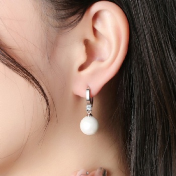 Sterling silver pearl earrings YEH182