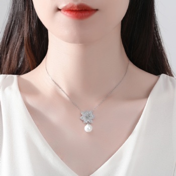 Cubic Zircon Necklace N1138