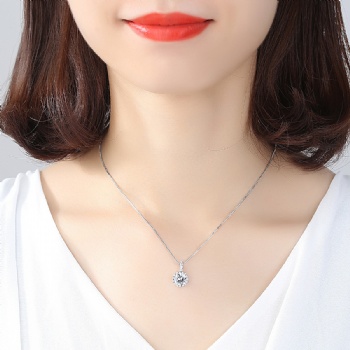 Cubic Zircon Necklace N1162