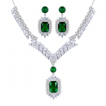 Cubic Zircon Necklace N1145