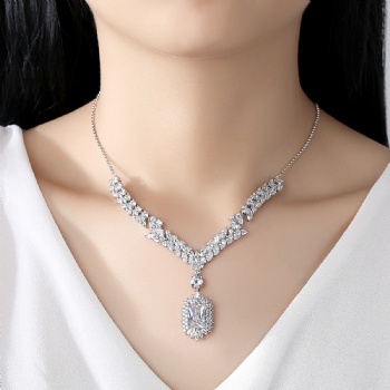 Cubic Zircon Necklace N1145