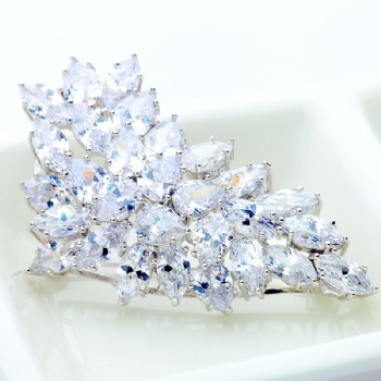 Cubic Zircon Brooch BR016