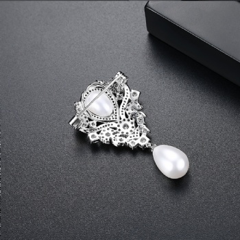 Cubic Zircon Brooch BR001