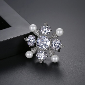 Cubic Zircon Brooch BR037