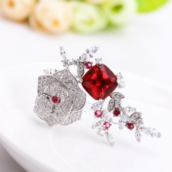 Cubic Zircon Brooch BR039