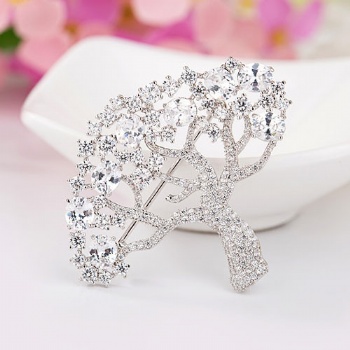 Cubic Zircon Brooch BR088