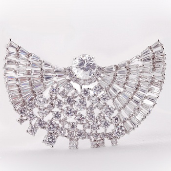 Cubic Zircon Brooch BR054