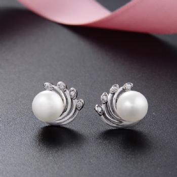 Sterling-silver-pearl-earrings-SE145