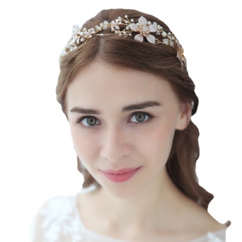 Handmade Bridal Headpiece D5157