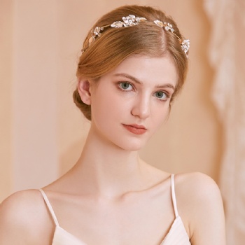 Handmade Bridal Headpiece D2556