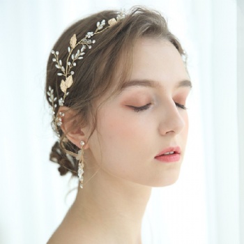 Handmade Bridal Headpiece D2302